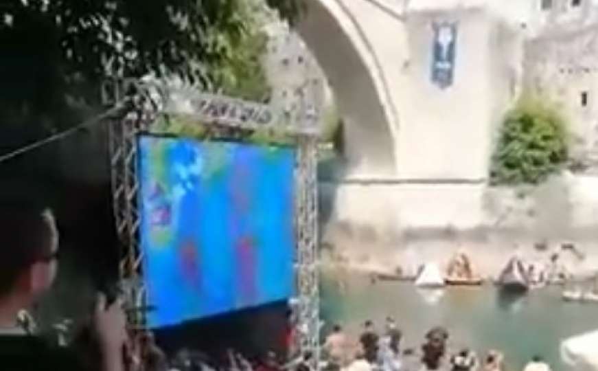 Drama i uzbuđenje u Mostaru: Pri brzini 200 km/h prošli ispod Starog mosta