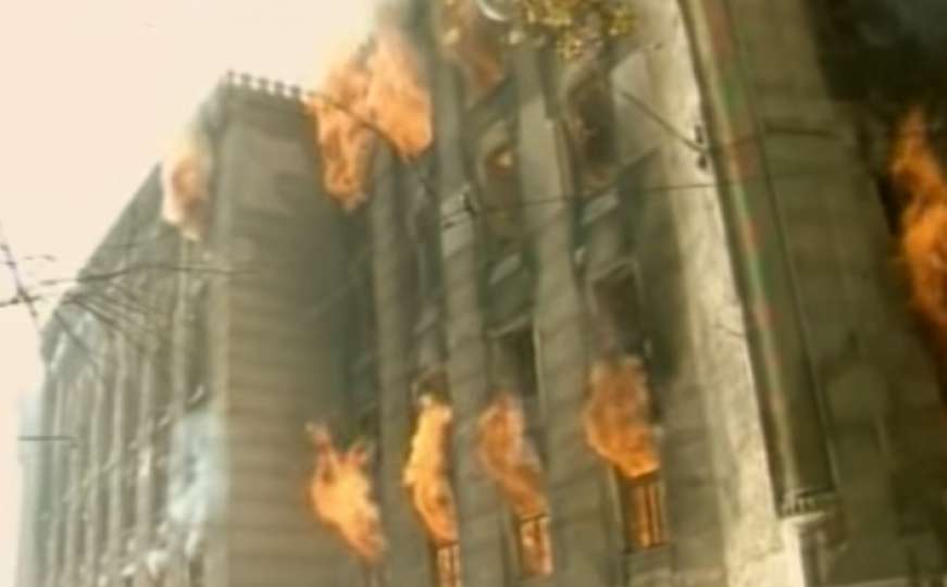 Dan kad su spalili Vijećnicu: Prije 27 godina pokušali su da unište sjećanja BiH