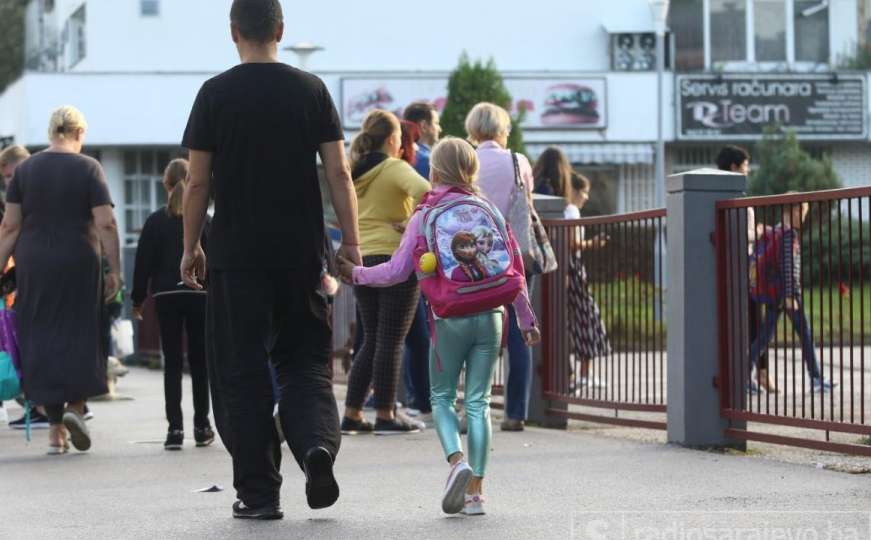 Saopćenje Ministarstva: U dva kantona škola neće početi 2. septembra