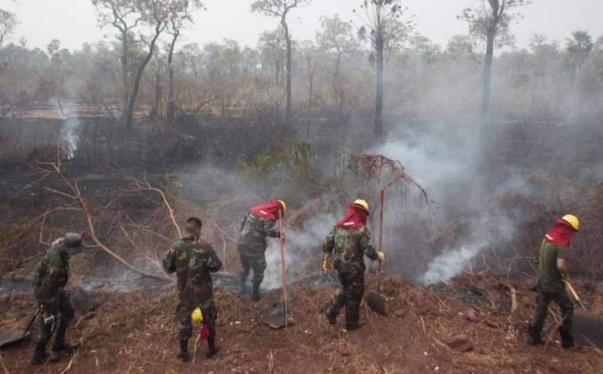 Čelnici G7 nude milione za borbu s požarom: Bolsonaro im rekao da Brazil nije kolonija