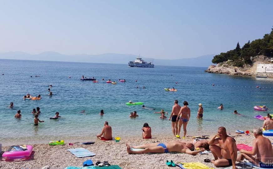 Ponovo fekalije u moru: Ne preporučuje se kupanje kod Dubrovnika