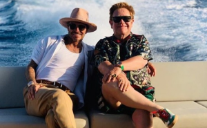 David Beckham iznenadio fanove: Obukao se kao Elton John