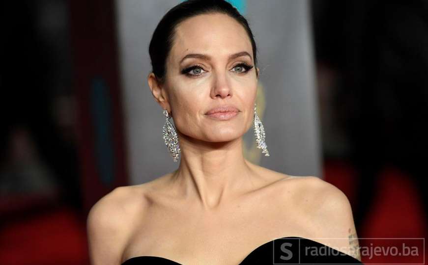 Pokrenula službeni YT kanal: Da li Angelina Jolie kreće u utrku za predsjednicu SAD-a