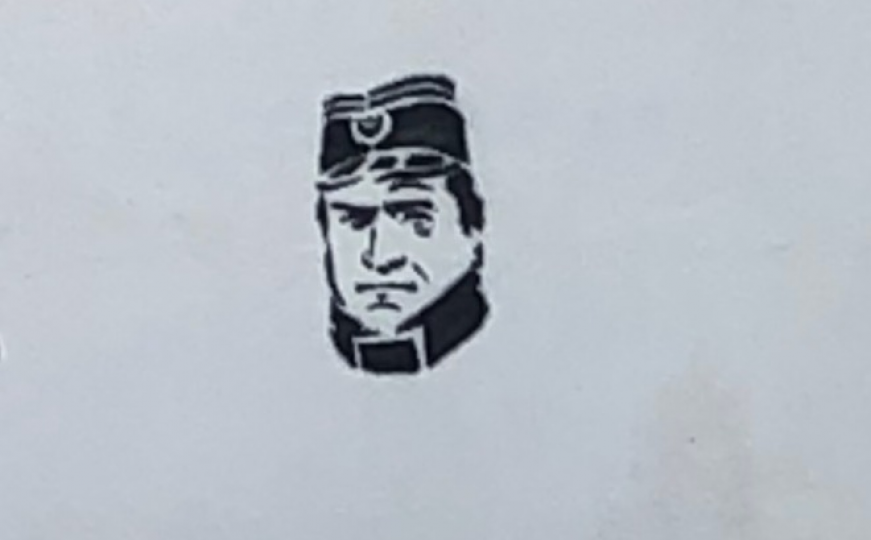 Grafiti sa likom osuđenog ratnog zločinca Ratka Mladića preplavili Bar 