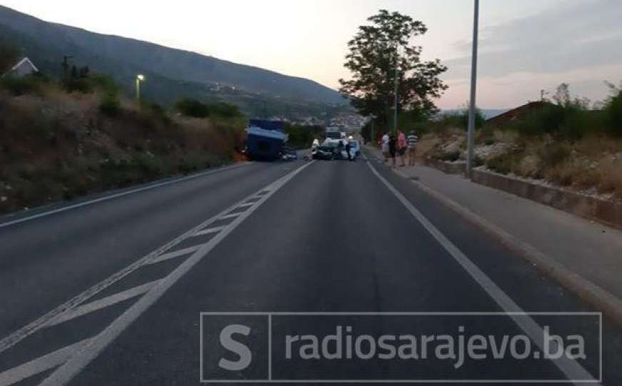 Dvije osobe poginule u saobraćajnoj nesreći kod Mostara 