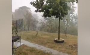 Snažno nevrijeme pogodilo BiH: Pogledajte snimak iz Banja Luke  