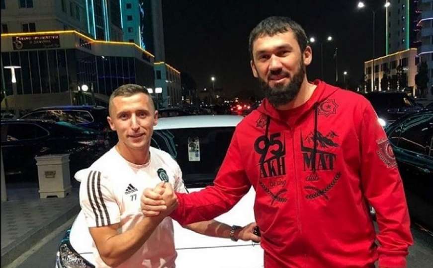 Dobio novi automobil: Reprezentativac Kosova u Rusiji nagrađen za gol