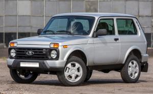 Tek su joj 42 godine: Procurila slika nove unutrašnjosti Lade Nive