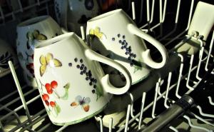 Mašina će bolje oprati suđe ako napravite ovu malu promjenu