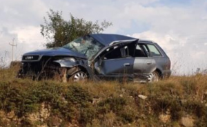 Audi potpuno uništen: Jedna osoba povrijeđena u udesu kod Tomislavgrada