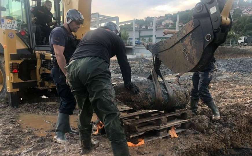 Bravo, heroji: Pripadnici FUCZ-a ponovo razoružali opasnu aviobombu