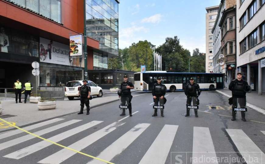 Jake policijske snage na ulicama glavnog grada, posljednje pripreme za Povorku ponosa