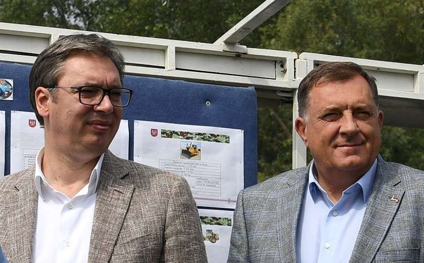 Prof. Korać: Dodik i njegov sin imaju poslove po Srbiji, a Vučić "izdržava" RS
