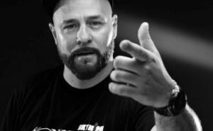 Poginuo reper Gru iz Srbije