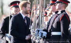 Princ Harry na proslavu godišnjice došao s novom sekretaricom i bez supruge