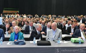 Pogledajte atmosferu na Kongresu Stranke demokratske akcije 