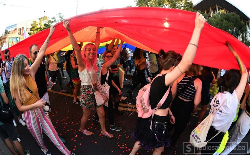 Šetnja učesnika Povorke ponosa u Beogradu završena bez incidenata