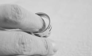 Muškarci rođeni u ovim horoskopskim znakovima ne žele pred matičara