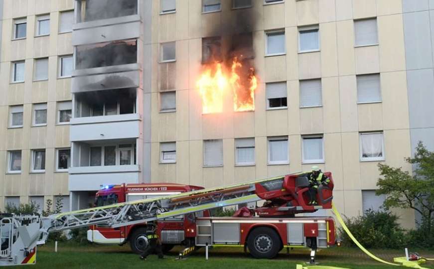 Električni romobil zapalio zgradu: 10 osoba povrijeđeno, šteta 200.000 eura
