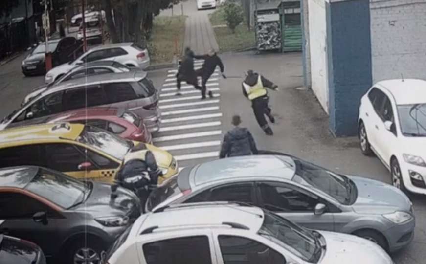 Samo u Rusiji: Pogledajte kako je vozač Renault Kaptura pobjegao policiji