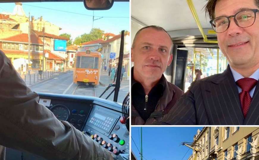 Ambasador SAD-a u BiH tramvajem došao na posao i očitao lekciju domaćim političarima