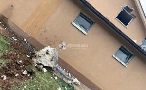 Dio završio u dječjoj spavaćoj sobi: Stijena se obrušila na kuću kraj Mostara