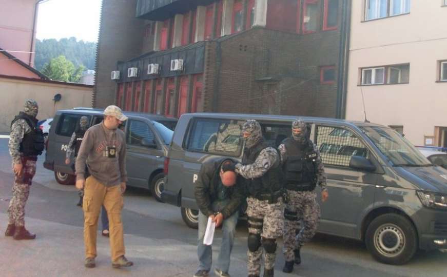 Velika policijska akcija u Zenici, pretresi na više od 20 lokacija
