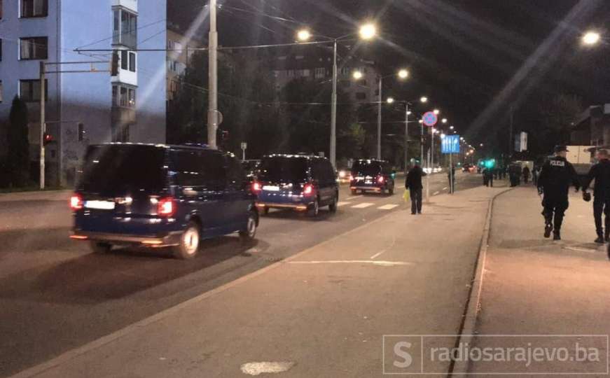 Dio autoputa i dalje blokiran, policija intervenisala na stadionu Grbavica