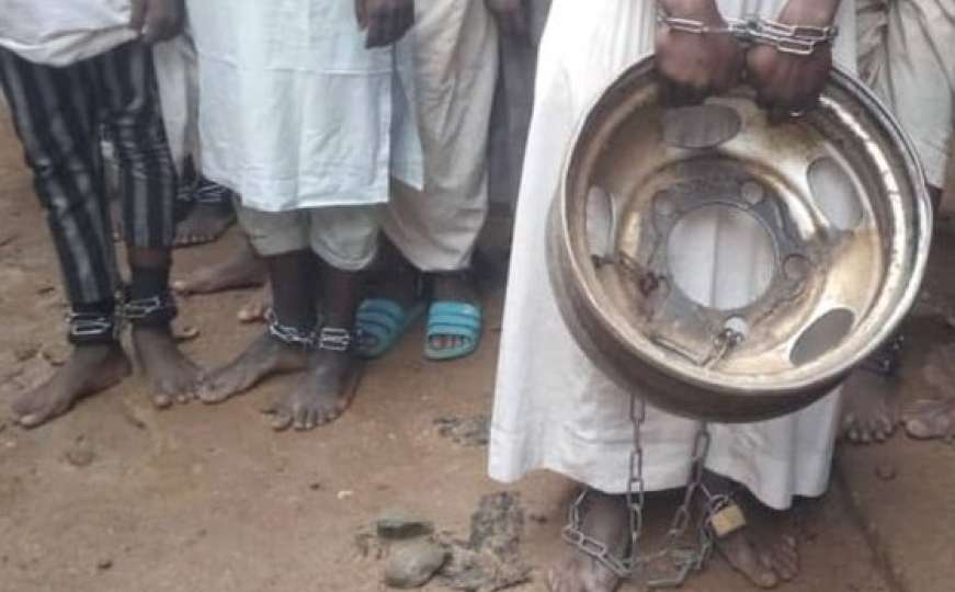 Užas u Nigeriji: Stotine dječaka držani u lancima kao robovi