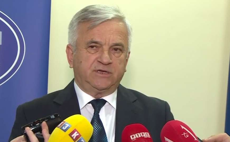 Čubrilović: RS ima spreman odgovor ukoliko se ucjene iz Sarajeva nastave