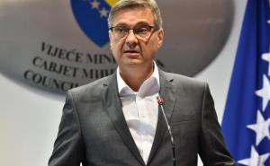 Zvizdić osudio maltretiranje novinara portala Radiosarajevo.ba