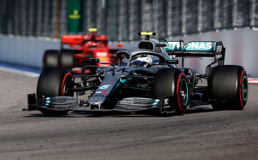 U Rusiji ništa novo: Hamilton opet prvi, dvostruko slavlje za Mercedes
