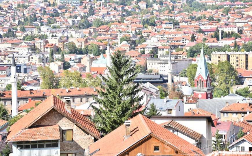 Pogled na Sarajevo s memli strane: Jesenja šetnja Bistričkim mahalama