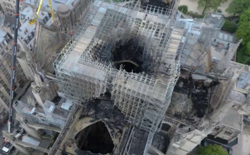 Francuski milijarder dao 100 miliona eura za obnovu Notre Damea