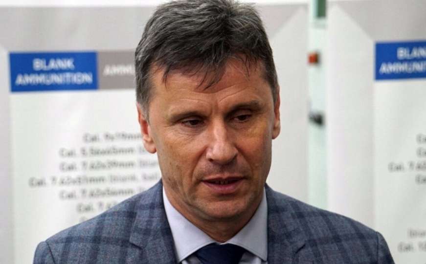 Premijer Novalić stigao na sastanak sazvan zbog obustave plina u FBiH