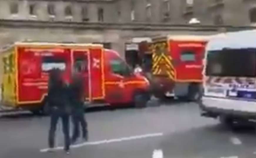 Napad u Parizu: Strahuje se da su ubijena četiri policajca, ulice blokirane
