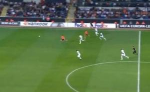 Kakav majstor: Višća poput Tuke pobjegao igračima Borussije i postigao gol