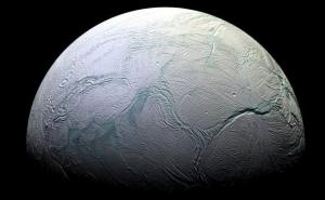 NASA upravo otkrila: Okean na Saturnovom mjesecu sadrži elemente ključne za život!