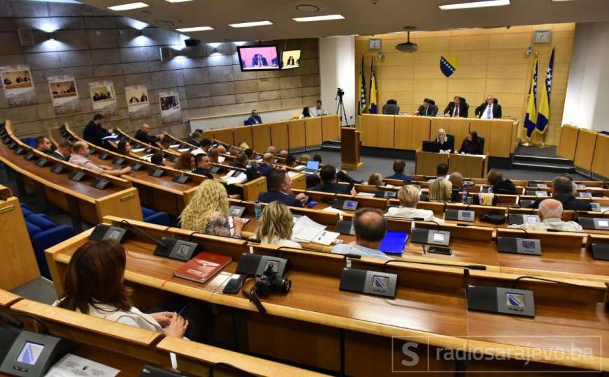 Prekinuta sjednica Doma naroda Parlamenta FBiH: Nije izglasan dnevni red