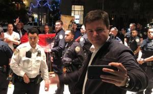 "Kosovo je Albanija": Policija spašavala Borisa Malagurskog od demonstranata