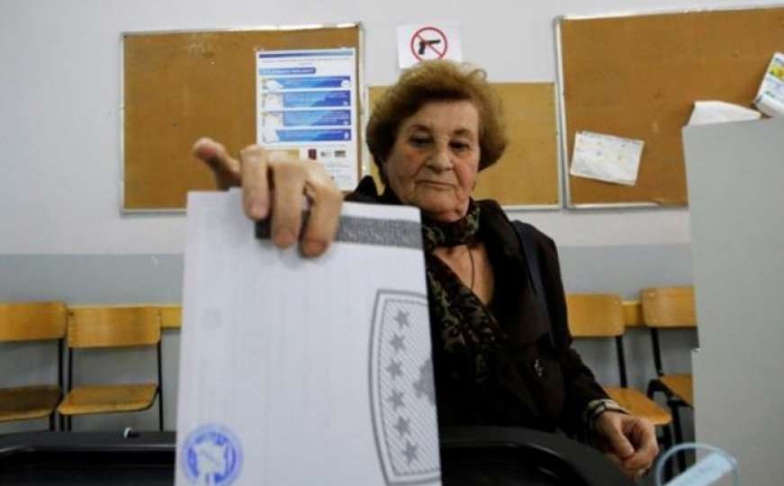 Izbori na Kosovu: 20 osoba privedeno, vode DS I Samoopredjeljenje