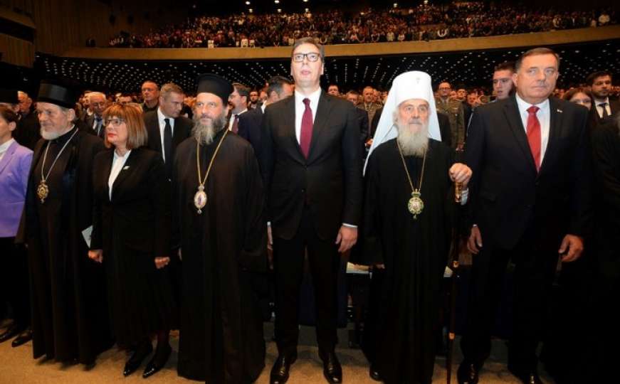 Orden Svetog Save patrijarhu i Vučiću, odlikovanje i Dodiku