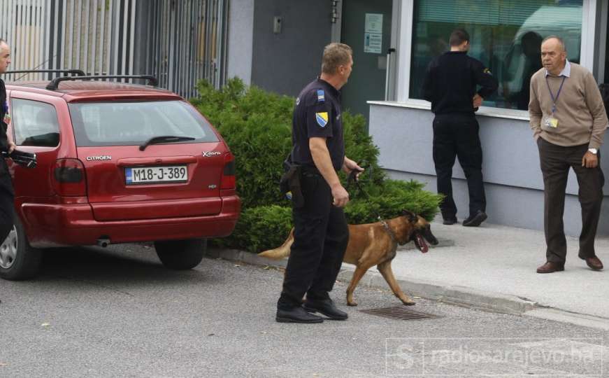 Policija traga za bombom ispred i u zgradi Suda Bosne i Hercegovine