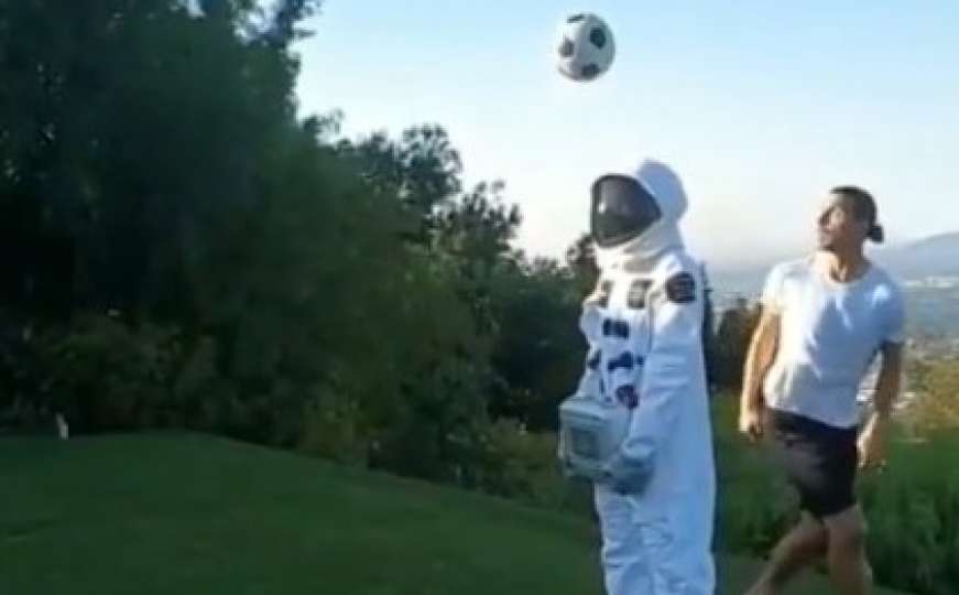 Ibrahimović ponovo oduševio fanove: Svoje lopte šaljem na Mjesec