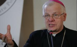 Nadbiskup šokirao: 'Djeca razvedenih roditelja navode svećenike na pedofiliju'‏