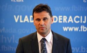 Novalić: Hitno prebaciti novac gradu Bihaću koji nosi najveći teret migrantske krize