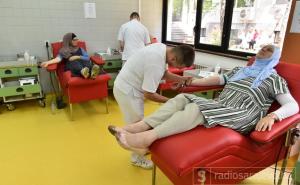 Budi opet njihov heroj: Daruj krv mališanima oboljelim od raka