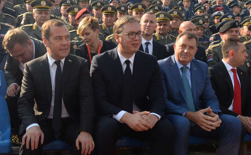 Medvedev stigao u Beograd povodom 75. godišnjice oslobođenja grada