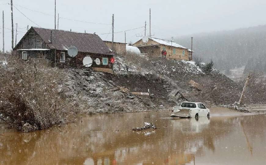Najmanje 15 žrtava: Prizori kataklizme na mjestu rušenja brane u Sibiru