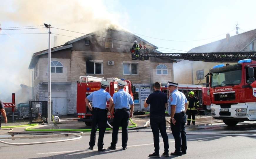 Banja Luka: Jedna osoba stradala u požaru, vatra pod kontrolom